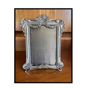 SILVER metal VINTAGE PHOTO FRAME